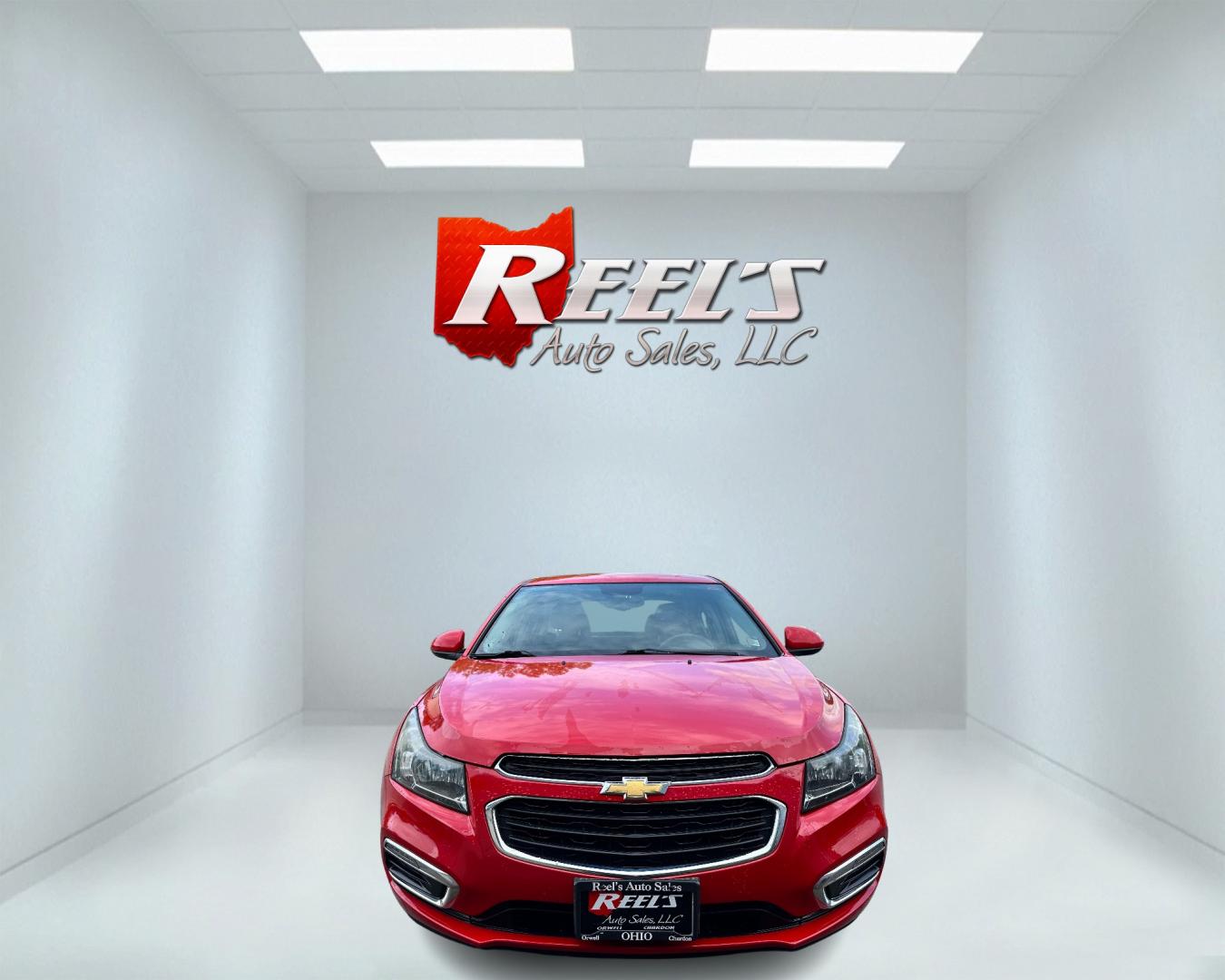 2016 Red /Black Chevrolet Cruze LT (1G1PE5SB9G7) with an 1.4L I4 DOHC 16V TURBO engine, 6-Speed Automatic transmission, located at 547 E. Main St., Orwell, OH, 44076, (440) 437-5893, 41.535435, -80.847855 - Photo#1